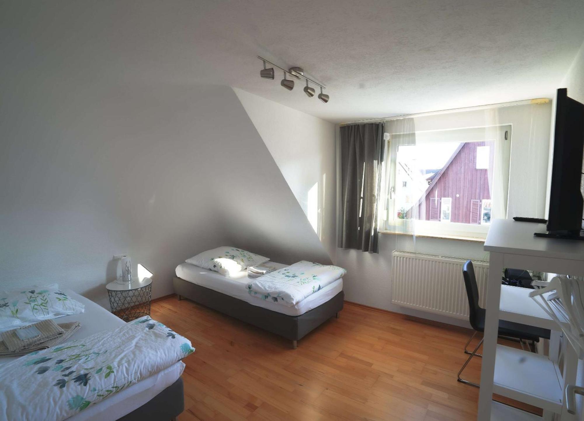Fewo Reutlingen Heinestrasse Pokoj fotografie